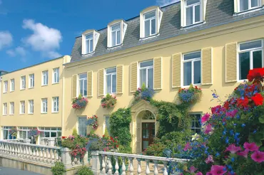 Solo traveller 7 nights at Les Rocquettes in Guernsey